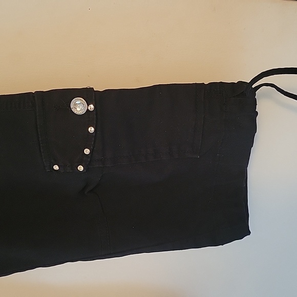 Embellished Ethyl capris - Picture 5 of 14